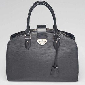 Louis Vuitton Black Epi Leather Pont-Neuf GM Bag
